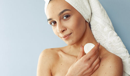Hydrating Toner for Oily Skin: Does It Make You More Oily or Less?