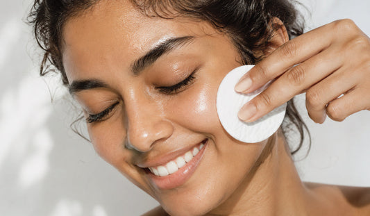 What Is a Face Toner? Its Benefits and How to Use It