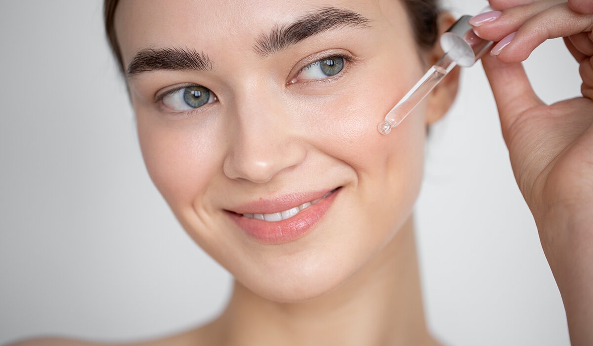 How to Use Niacinamide Serum: Uses & Benefits (2026) - Neude Skin